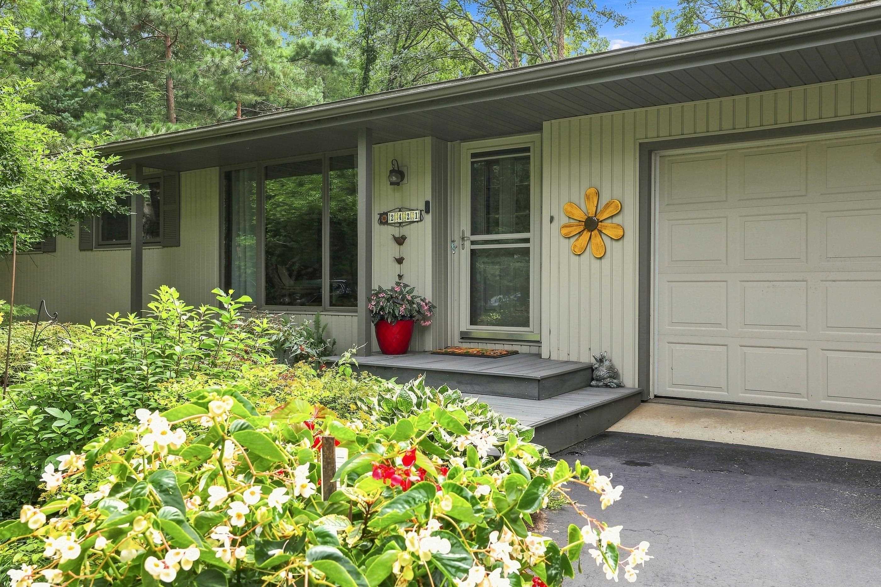 2421 MAGNOLIA DRIVE - Photo 3
