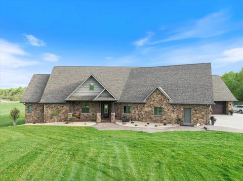 Photo of 9073 Richfield Drive, Marshfield, WI 54449 (MLS # 22600981)