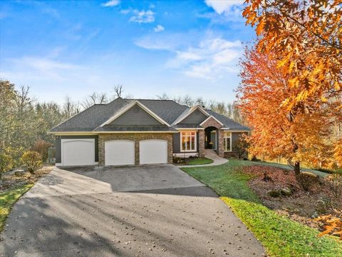 Photo of 111703 Turtle Ridge Road, Marshfield, WI 54449 (MLS # 22505261)