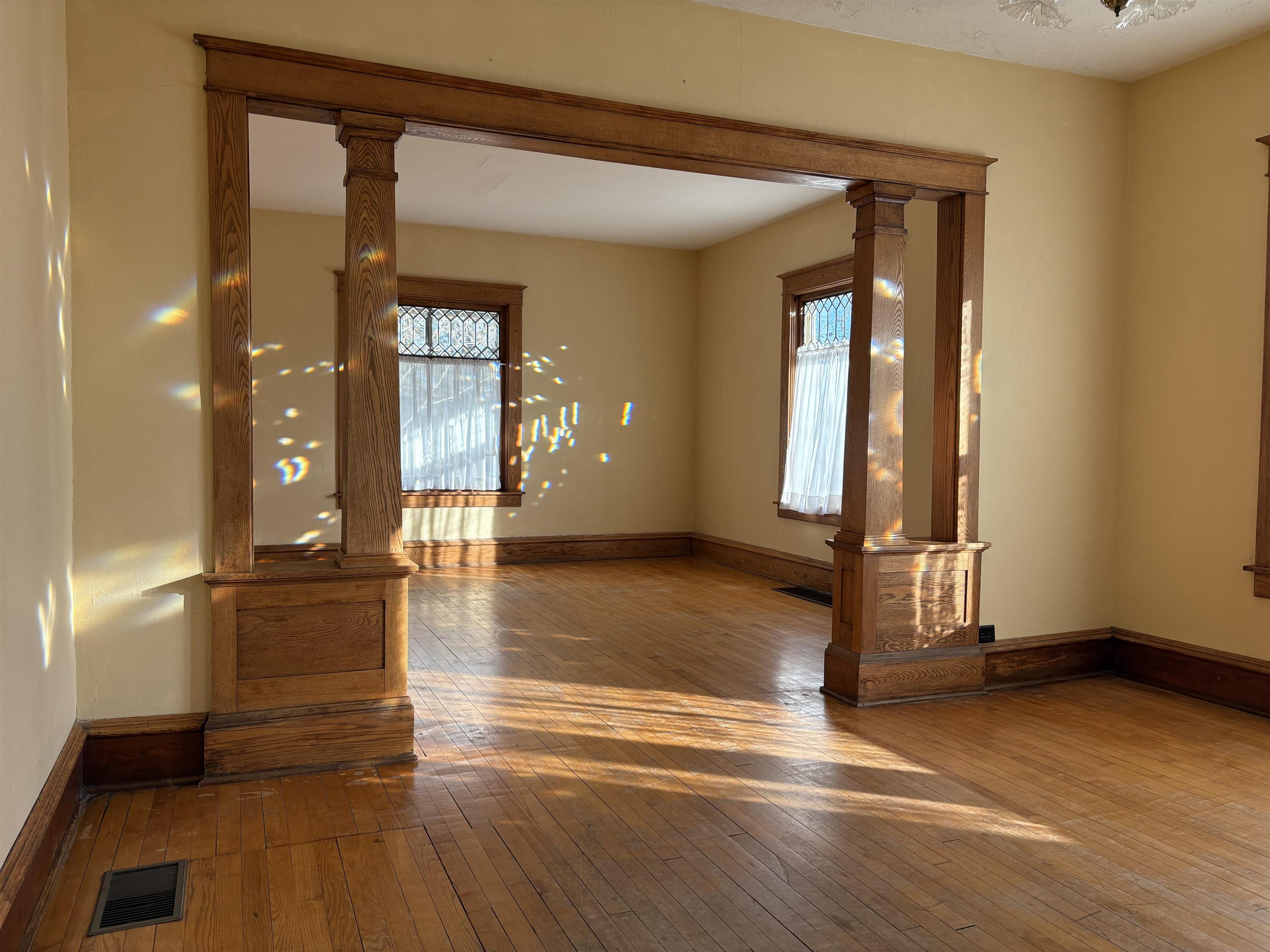 132 Reuter Ave - Photo 2