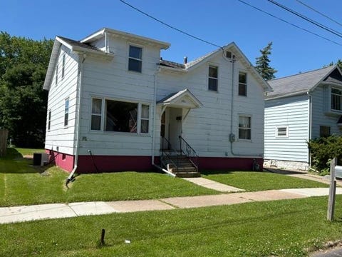 Photo of 306 W Blodgett Street, Marshfield, WI 54449 (MLS # 22603322)