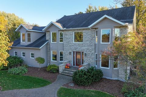 Photo of 1200 W State Street, Marshfield, WI 54449 (MLS # 22504853)