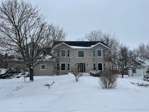 Photo of 1200 W State Street, Marshfield, WI 54449 (MLS # 22504853)