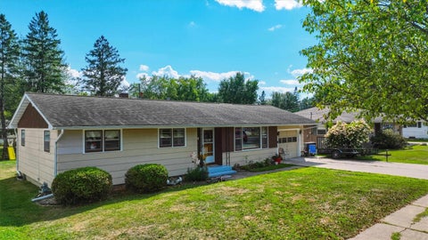 Photo of 1308 E 17th Street, Marshfield, WI 54449 (MLS # 22604231)