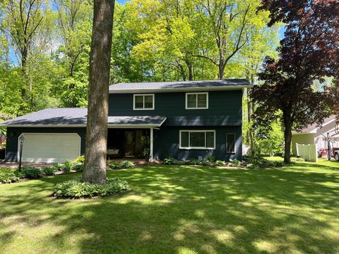 Photo of 1105 Ridge Road, Marshfield, WI 54449 (MLS # 22601280)