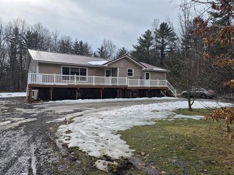 Photo of 7237 County Road V, Marshfield, WI 54449 (MLS # 22600671)