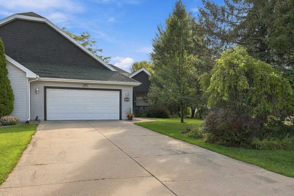 1142 HEARTHSTONE PL, PLOVER, WI 54467 - Image 9ba405cca3eecb1c68f3ee4f1365e90e/658206853