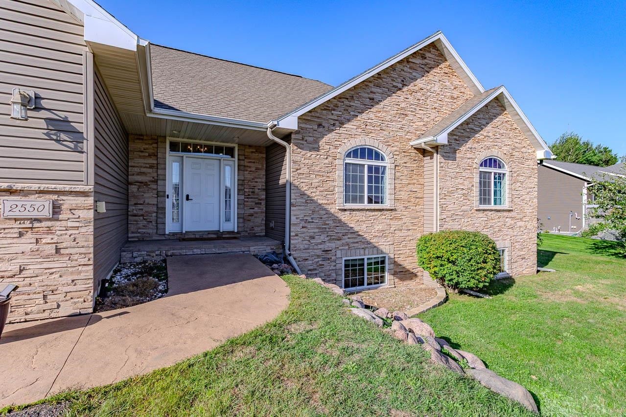2550 SUSSEX PLACE - Photo 2