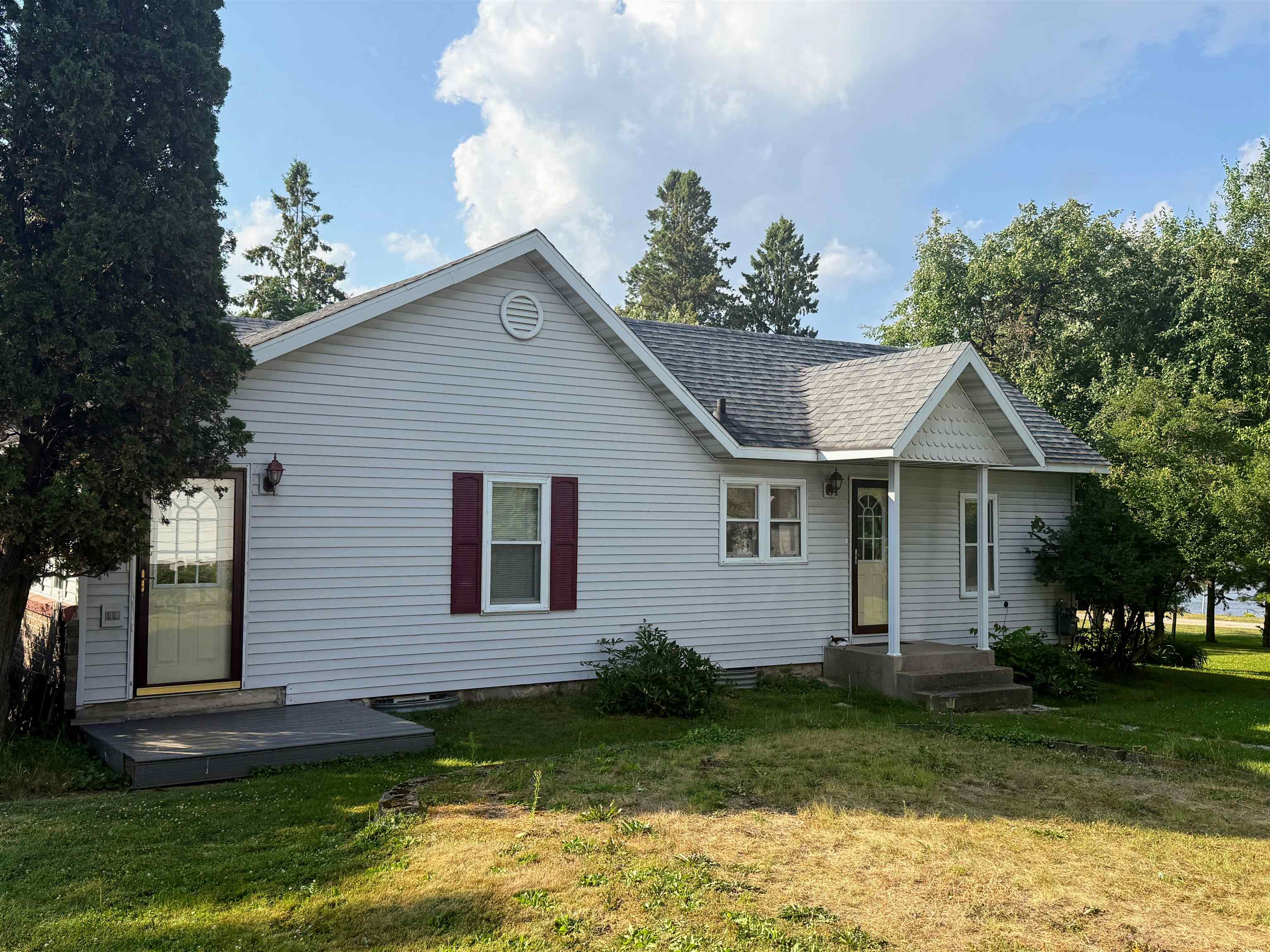Photo 1 of 34 — 415 LAKE AVENUE SOUTH, Phillips, WI 54555