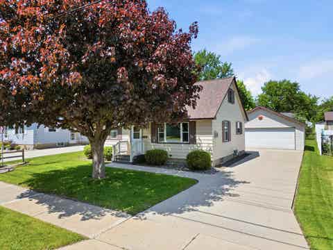 Photo of 311 W Ives Street, Marshfield, WI 54449 (MLS # 22602396)
