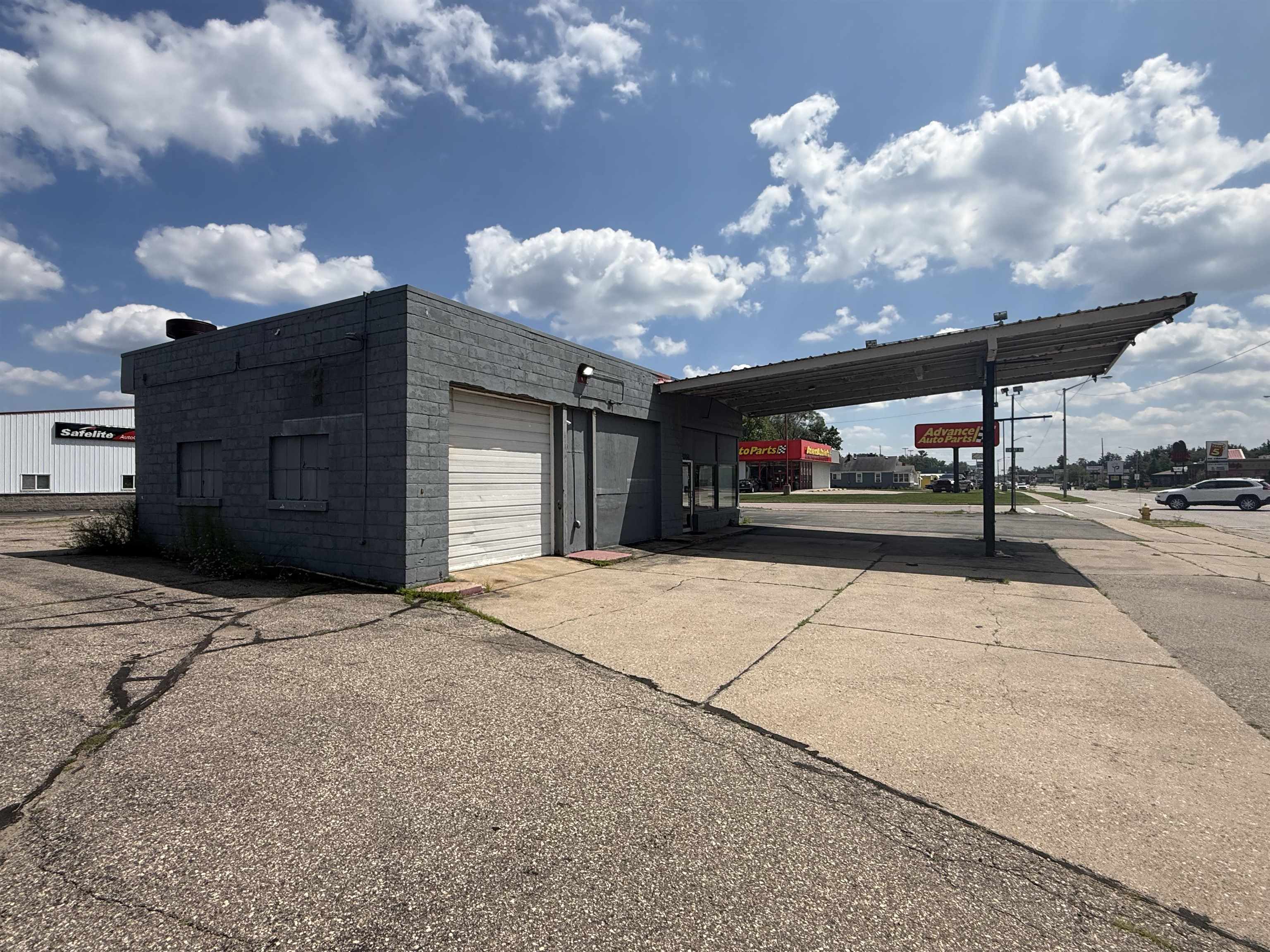 Photo 1 of 18 — 2961 S 8TH STREET, Wisconsin Rapids, WI 54494