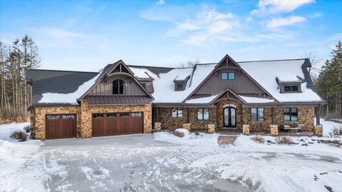 Photo of 10778 Lincoln Avenue, Marshfield, WI 54449 (MLS # 22504955)