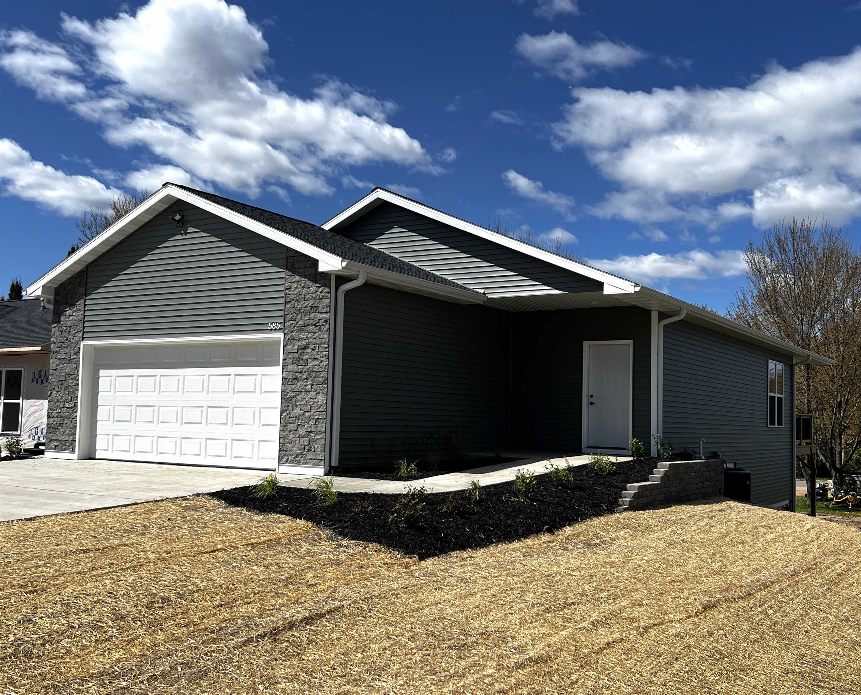 Photo 1 of 25 — 585 BLAKE STREET, Mosinee, WI 54455
