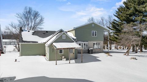 Photo of 9035 County Road N Rd, Marshfield, WI 54449 (MLS # 22600757)