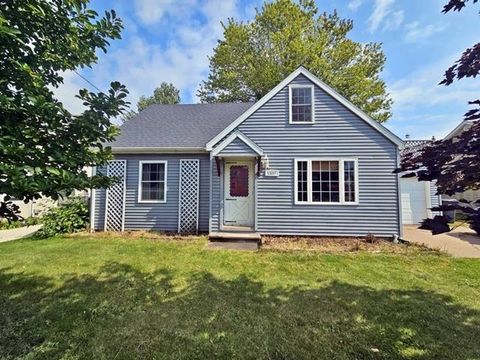 Photo of 1507 S Chestnut Avenue, Marshfield, WI 54449 (MLS # 22503546)