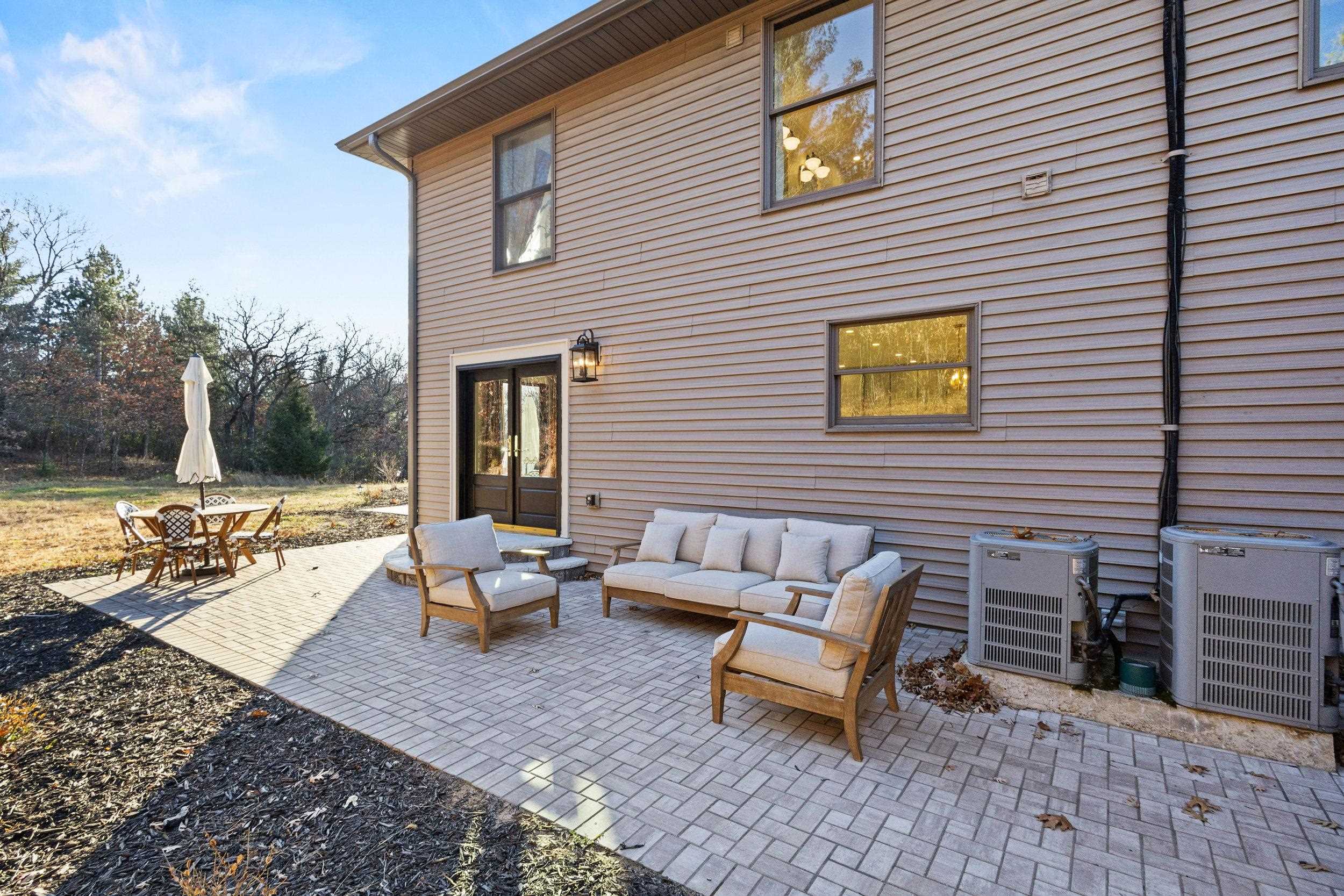 Plainfield, Wisconsin, 54966, United States, 6 Bedrooms Bedrooms, ,5 BathroomsBathrooms,Residential,Active,2022694