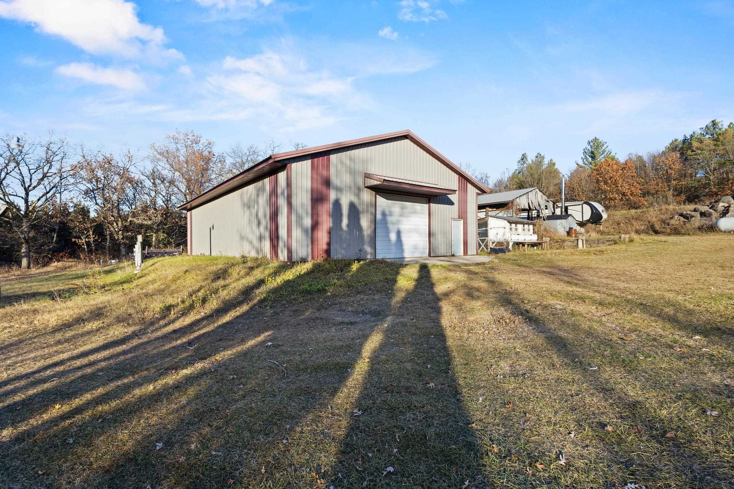 Plainfield, Wisconsin, 54966, United States, 6 Bedrooms Bedrooms, ,5 BathroomsBathrooms,Residential,Active,2022694