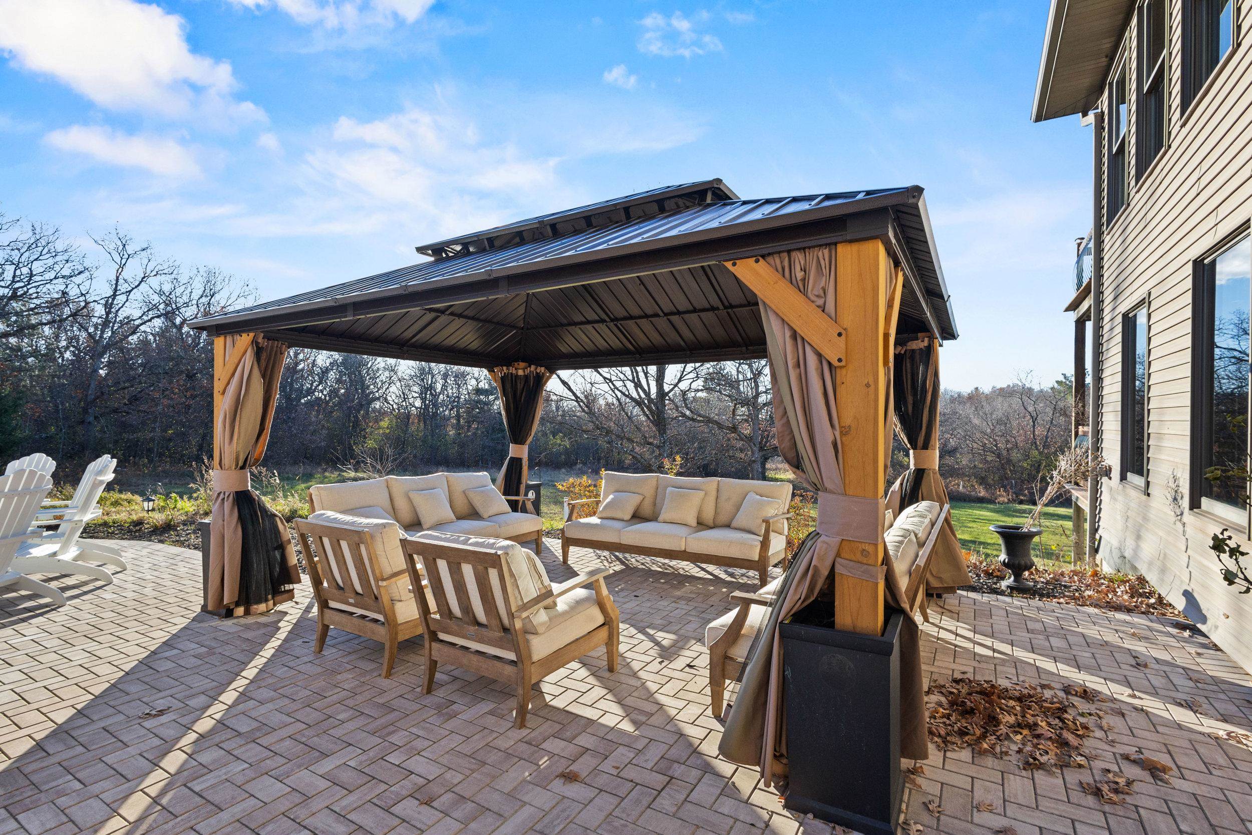 Plainfield, Wisconsin, 54966, United States, 6 Bedrooms Bedrooms, ,5 BathroomsBathrooms,Residential,Active,2022694