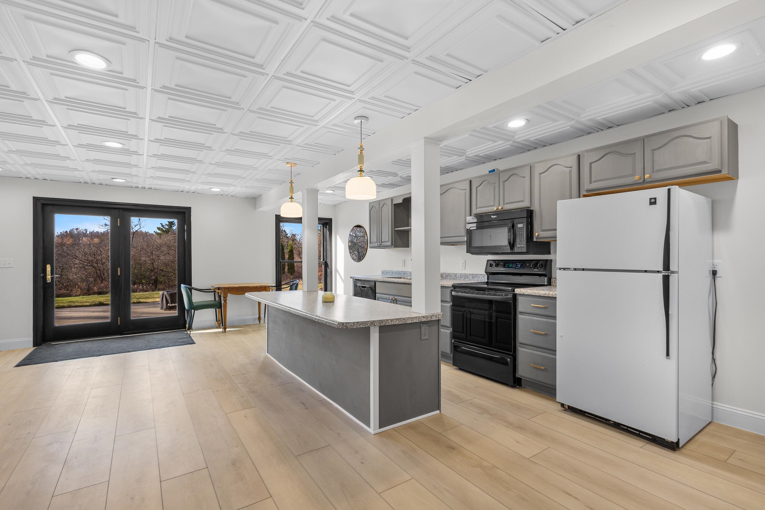 Plainfield, Wisconsin, 54966, United States, 6 Bedrooms Bedrooms, ,5 BathroomsBathrooms,Residential,Active,2022694