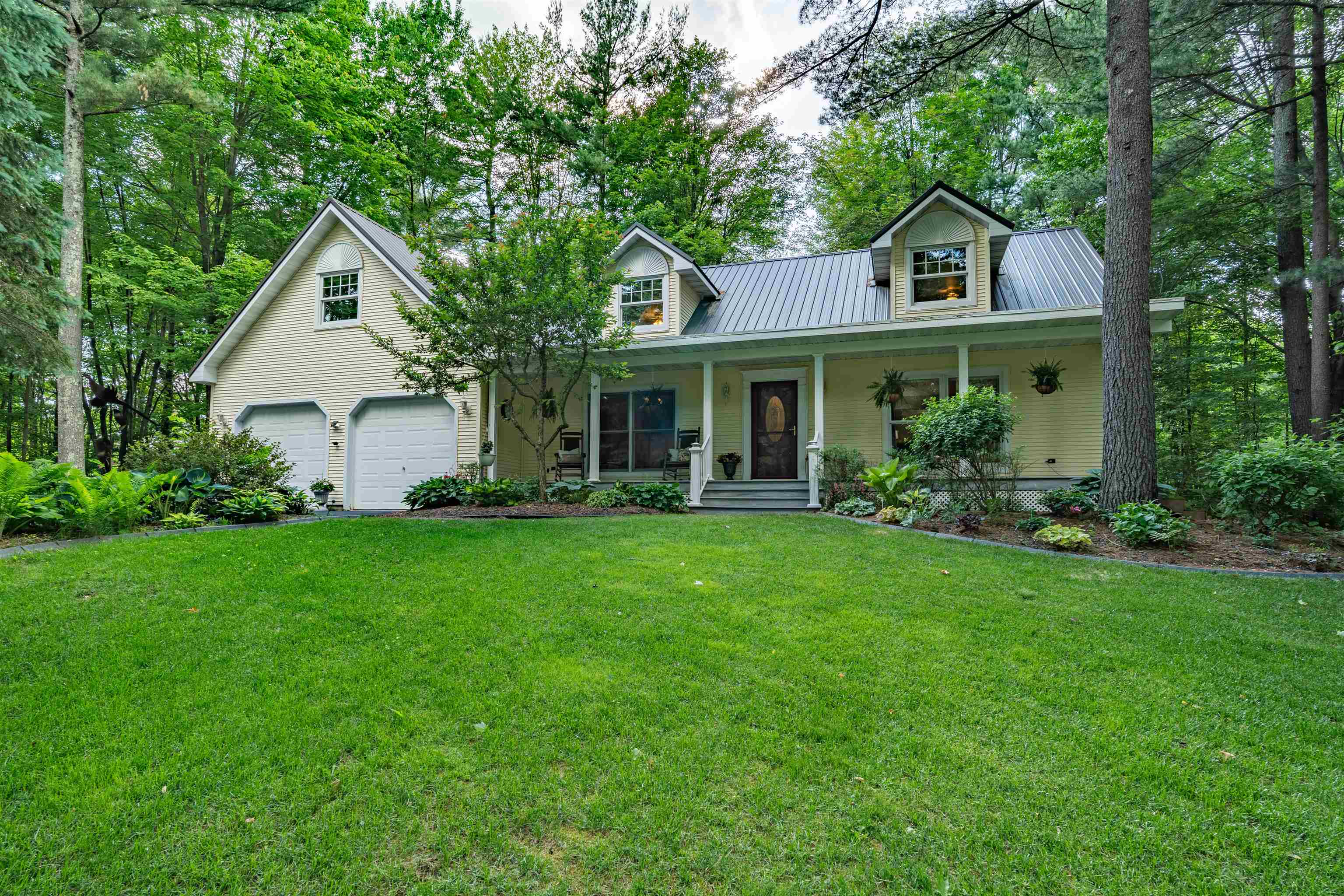 202612 DUBAY DRIVE - Photo 2