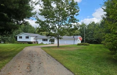 Photo of 204757 Merkel Road, Marshfield, WI 54449 (MLS # 22600747)