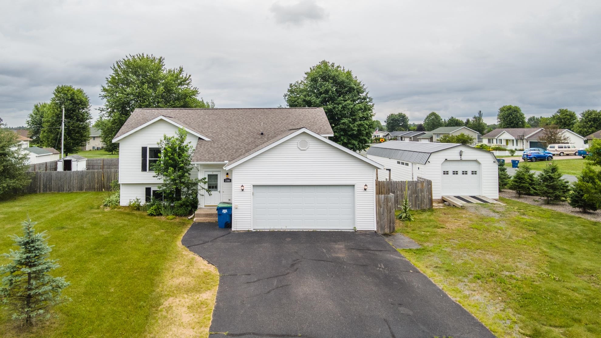 Photo 1 of 46 — 2104 MEADOW DRIVE, Kronenwetter, WI 54455