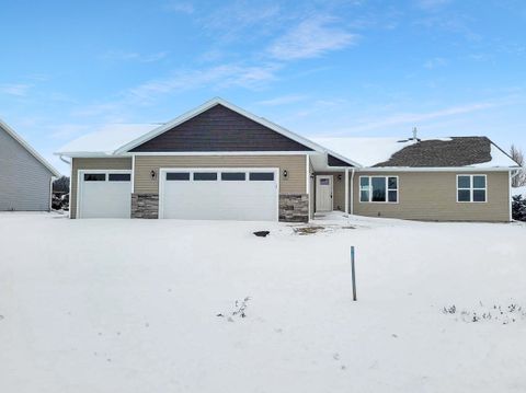 Photo of 1701 E 21st Street, Marshfield, WI 54449 (MLS # 22505858)