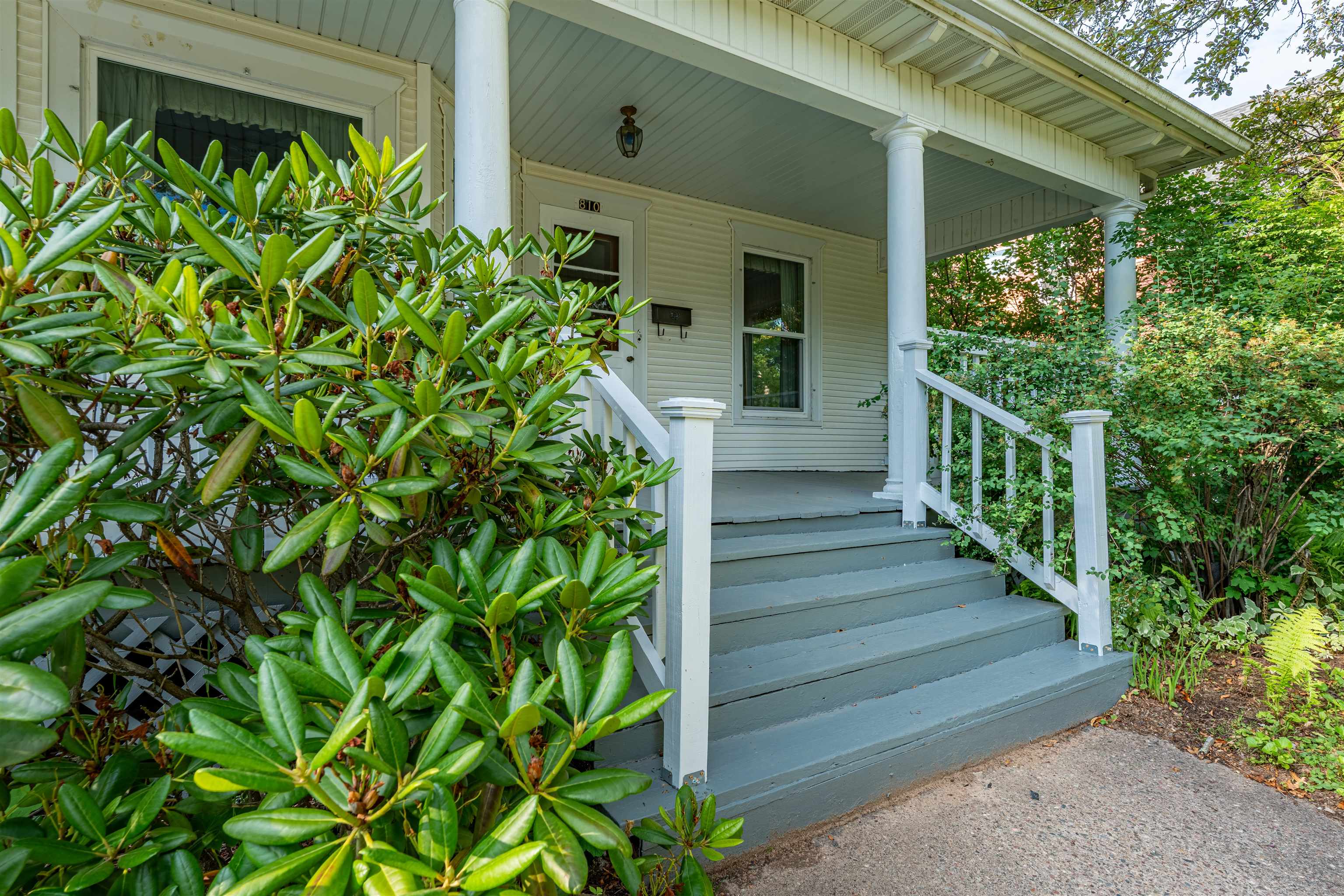 810 ADAMS STREET - Photo 4
