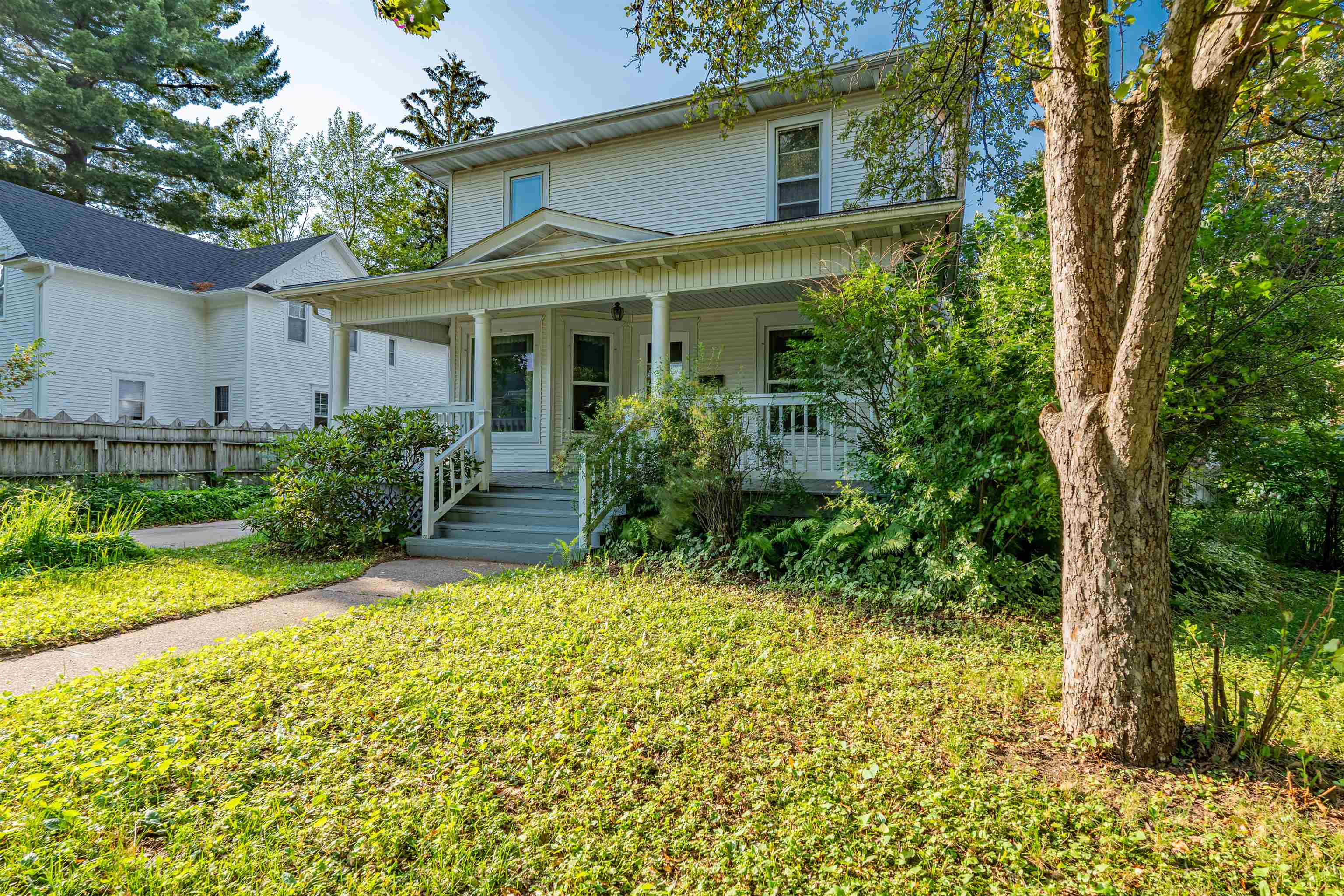 810 ADAMS STREET - Photo 3
