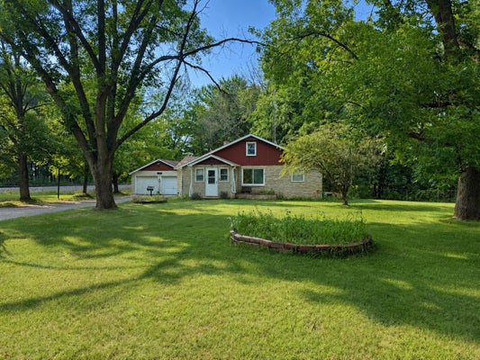 627 WALLACE PL, STEVENS POINT, WI 54481 - Image f94a337a2dca602f710bd8f0208a2e02/4129948776