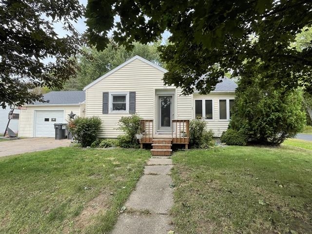 909 W 8TH STREET