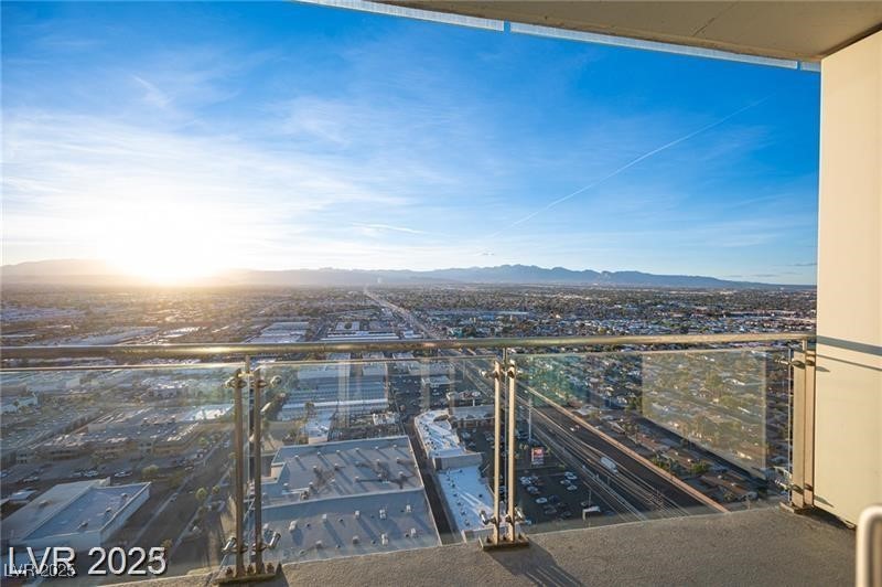 4381 W Flamingo Road 3303