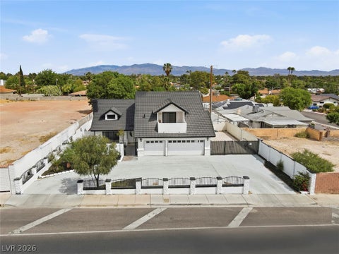 Homes For Sale - 3200 W Oakey Boulevard<br/> Las Vegas, NV 89102