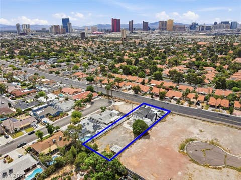 Tiny photo for 3200 W Oakey Boulevard, Las Vegas, NV 89102 (MLS # 2776294)