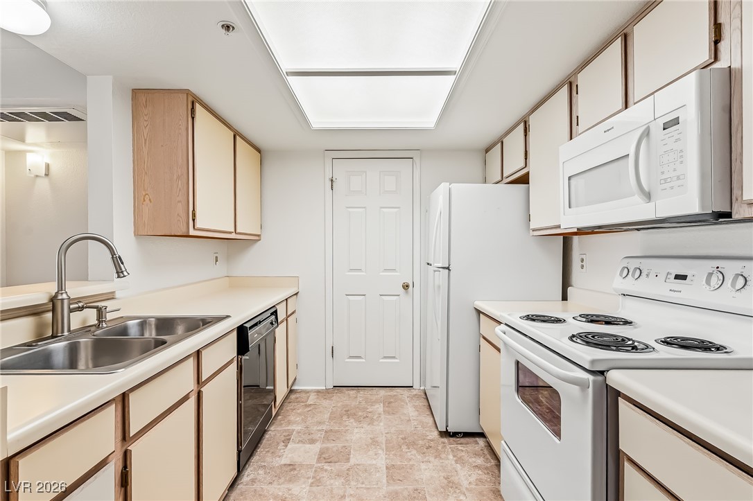 3550 Bay Sands Drive 2037