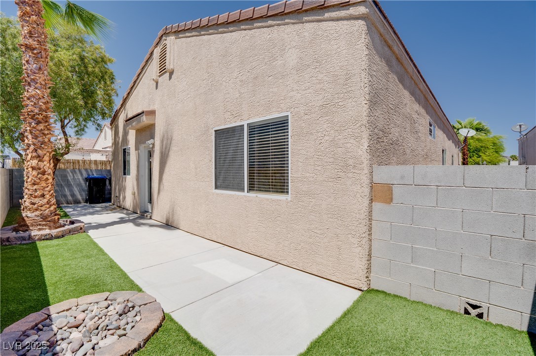 1635 Dwayne Stedman Avenue, Las Vegas, Nevada image 24