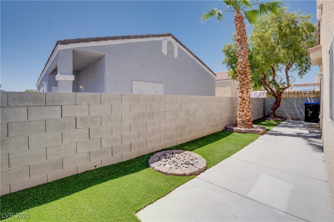 1635 Dwayne Stedman Avenue, Las Vegas, Nevada image 25