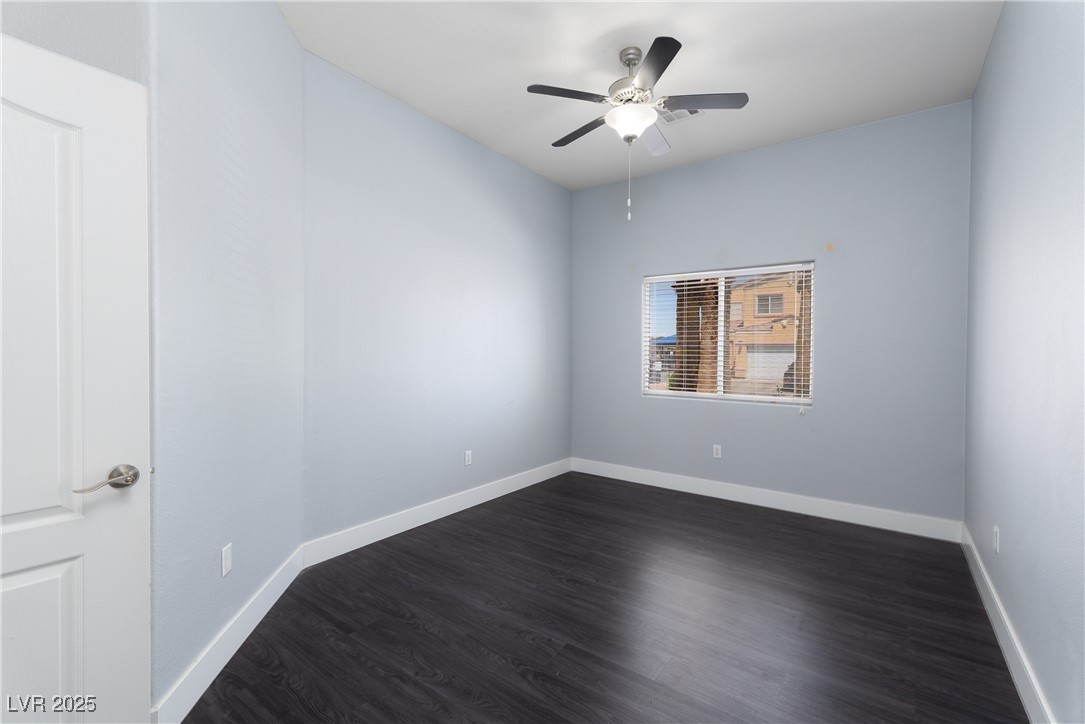1635 Dwayne Stedman Avenue, Las Vegas, Nevada image 16