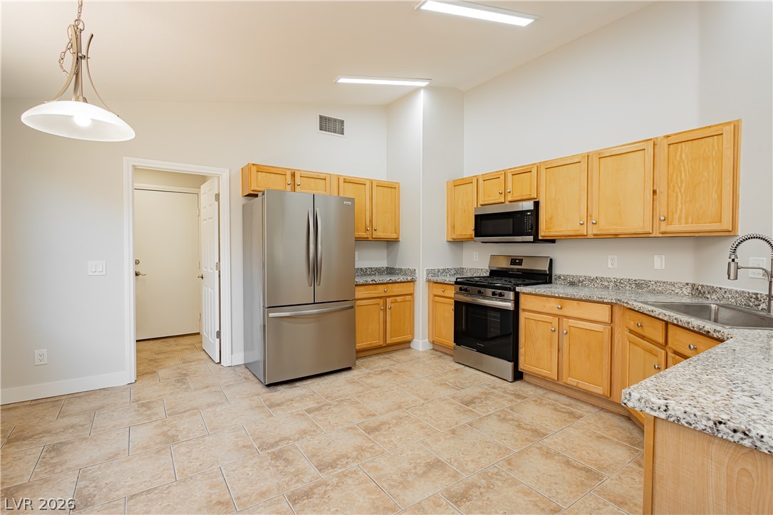 5657 Harbour Pointe Avenue