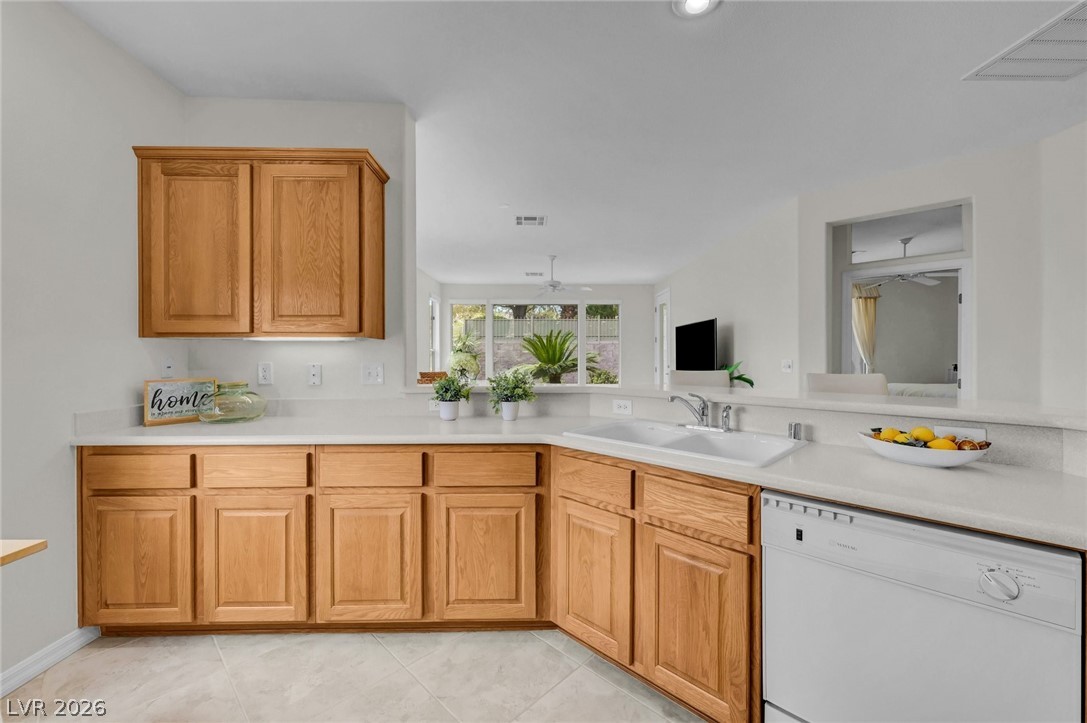 5463 Progresso Street