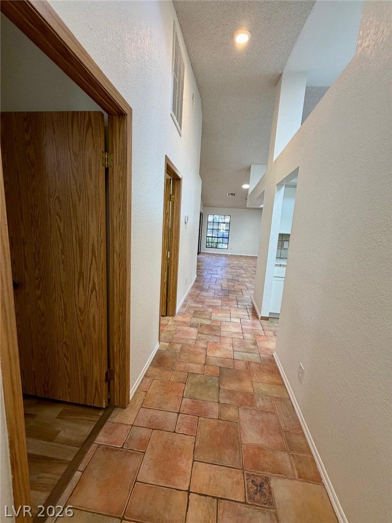 5204 Las Cruces Drive