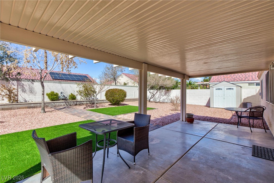 North Las Vegas, Nevada 89031, United States, 3 Bedrooms Bedrooms, ,2 BathroomsBathrooms,Residential,Pending,91243