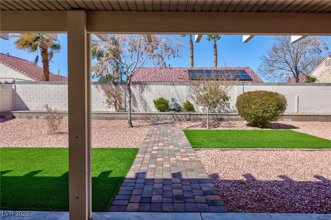 North Las Vegas, Nevada 89031, United States, 3 Bedrooms Bedrooms, ,2 BathroomsBathrooms,Residential,Pending,91243