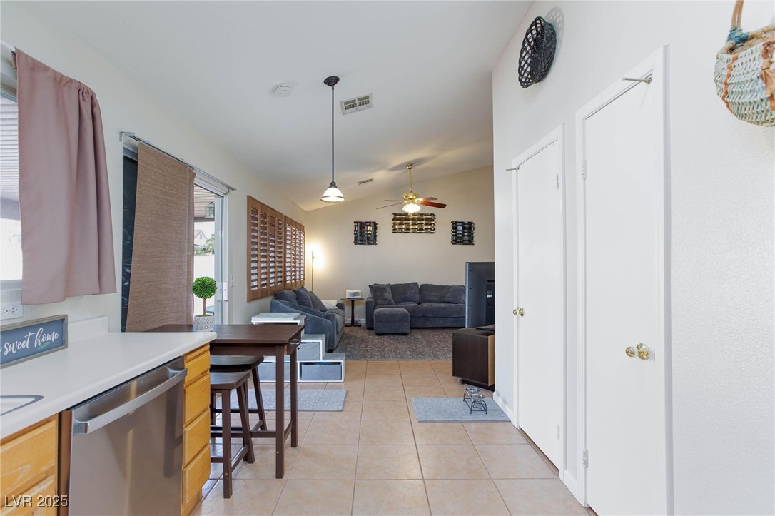 North Las Vegas, Nevada 89031, United States, 3 Bedrooms Bedrooms, ,2 BathroomsBathrooms,Residential,Pending,91243