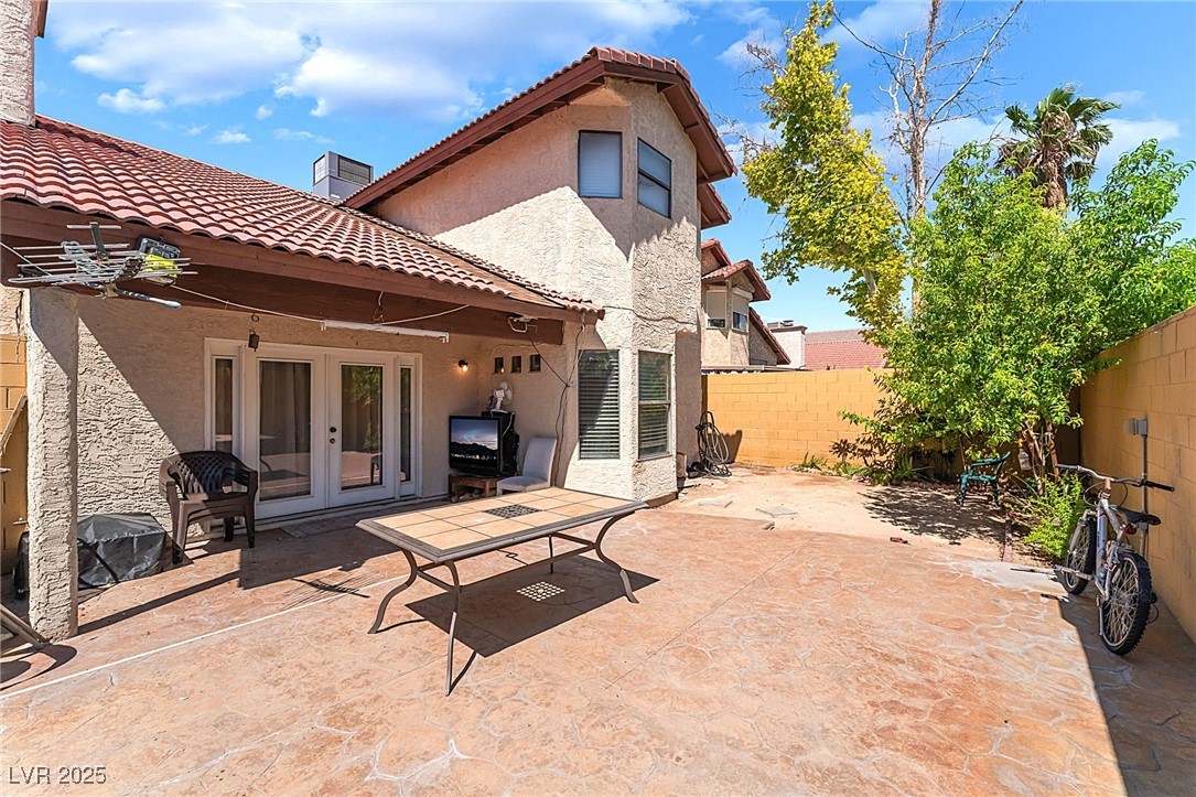 Las Vegas, Nevada 89108, United States, 4 Bedrooms Bedrooms, ,3 BathroomsBathrooms,Residential,Active,139585