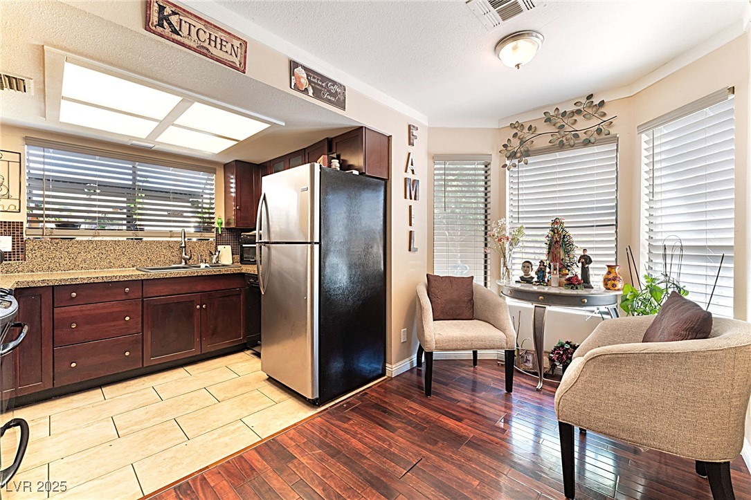 Las Vegas, Nevada 89108, United States, 4 Bedrooms Bedrooms, ,3 BathroomsBathrooms,Residential,Active,139585