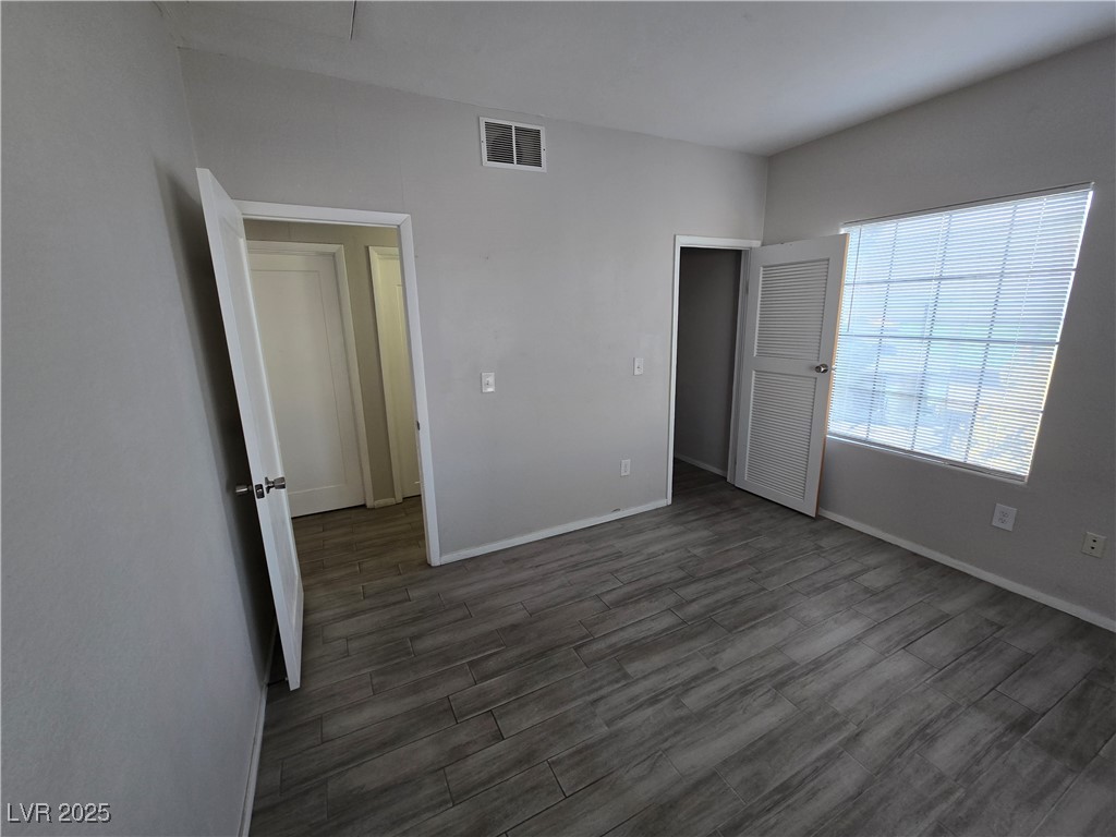 2011 Sue Court #203, Las Vegas, Nevada image 11