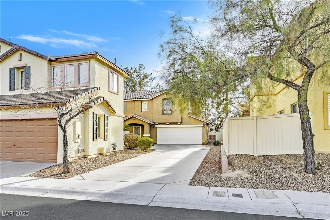 Henderson, Nevada 89014, United States, 3 Bedrooms Bedrooms, ,3 BathroomsBathrooms,Residential,Pending,9816