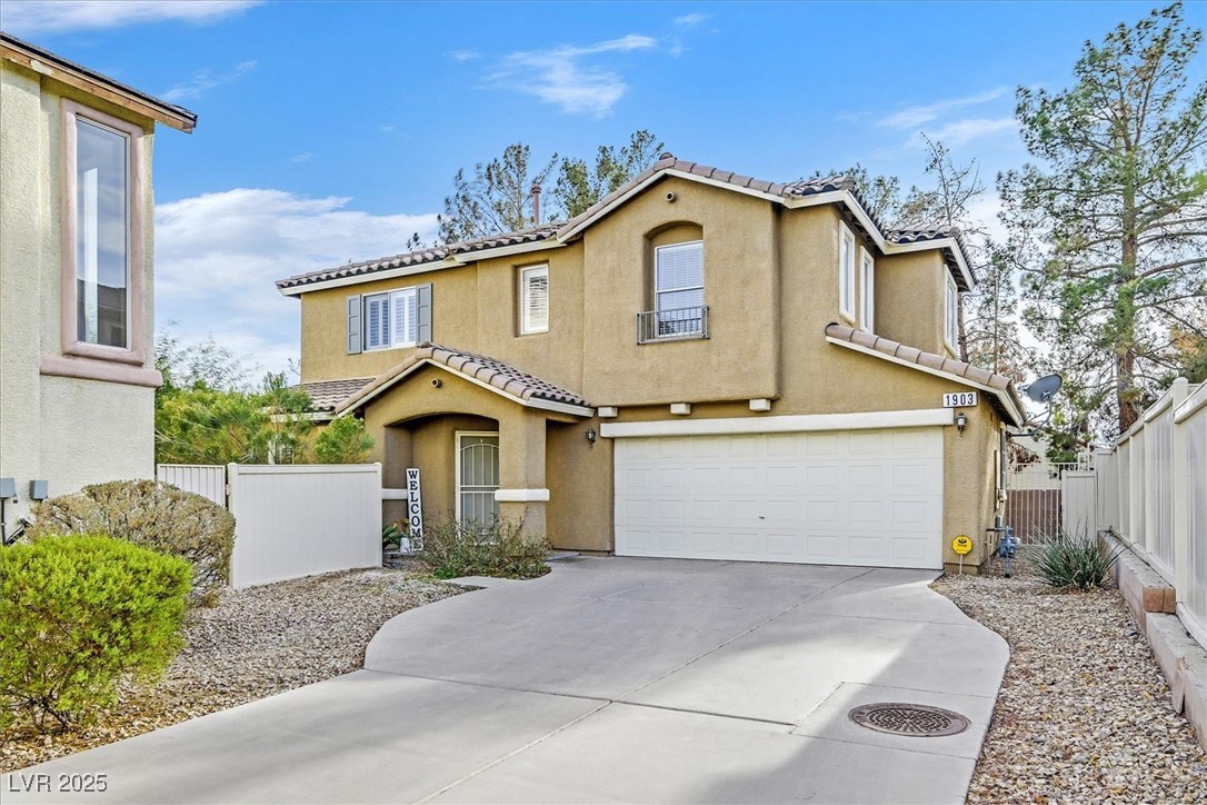 Henderson, Nevada 89014, United States, 3 Bedrooms Bedrooms, ,3 BathroomsBathrooms,Residential,Pending,9816