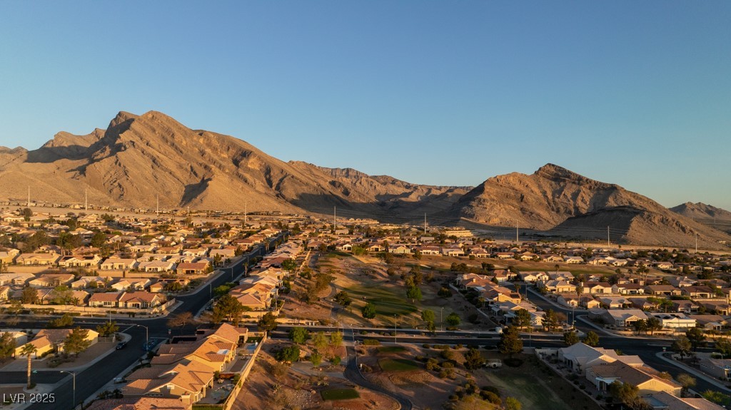 2742 Darby Falls Drive, Las Vegas, Nevada image 13